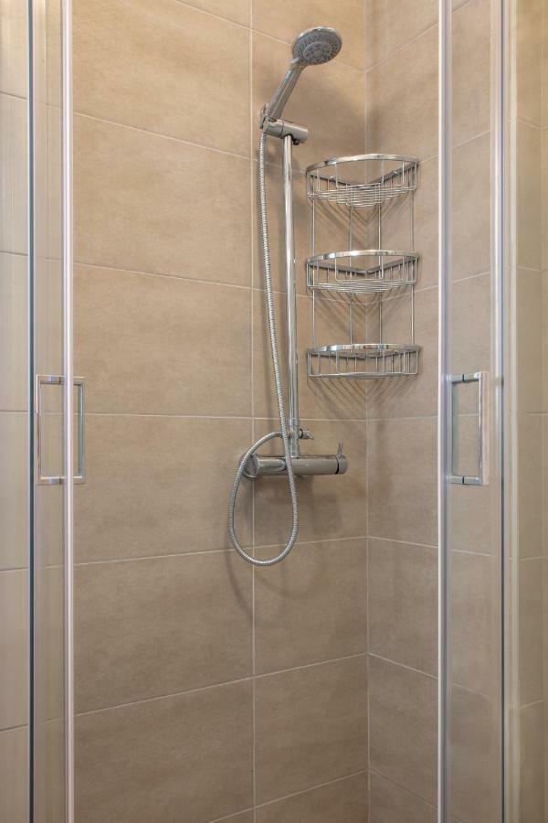 Royalty Suites Loft نيكيتي المظهر الخارجي الصورة