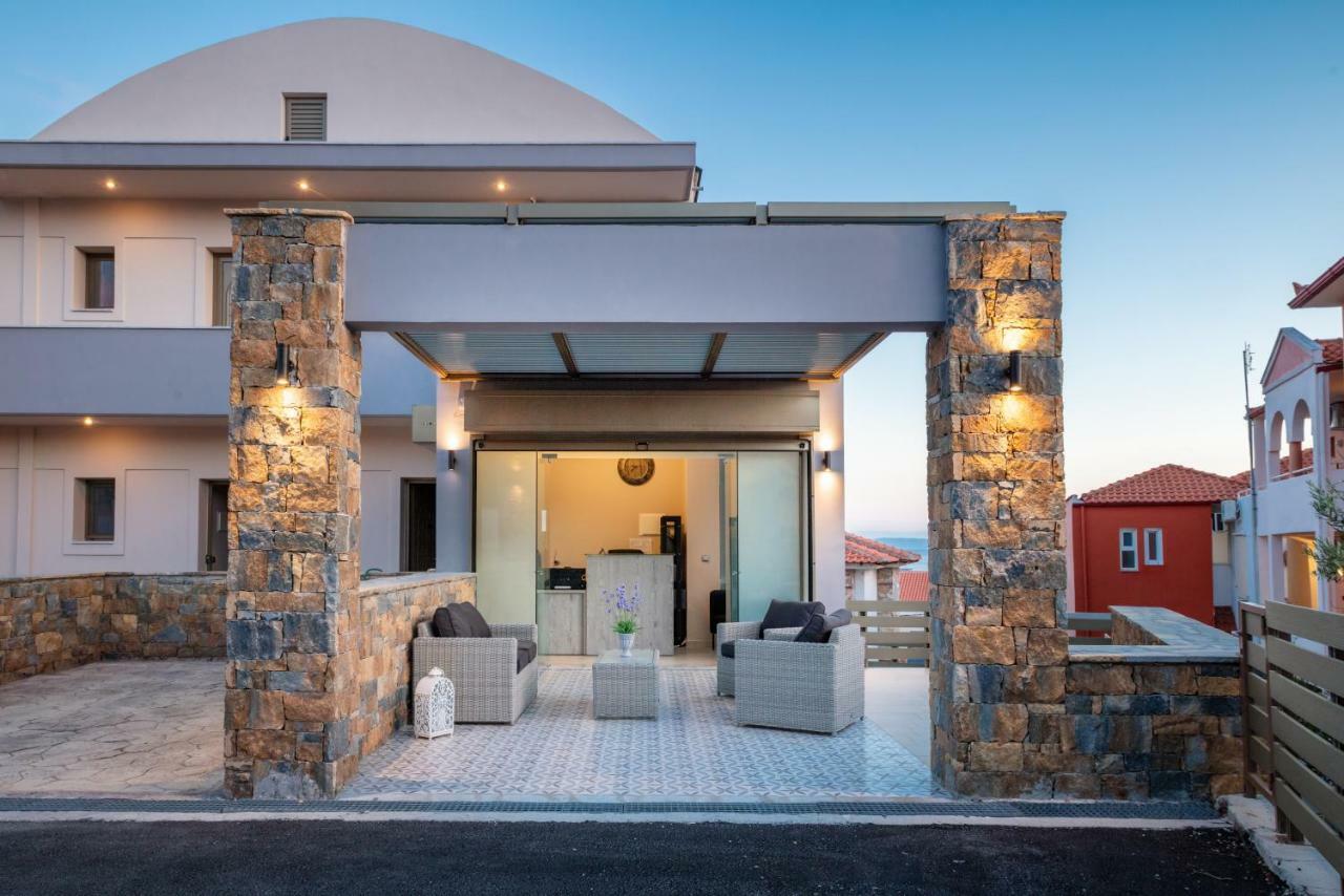 Royalty Suites Loft نيكيتي المظهر الخارجي الصورة