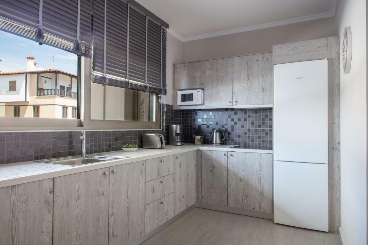 Royalty Suites Loft نيكيتي المظهر الخارجي الصورة